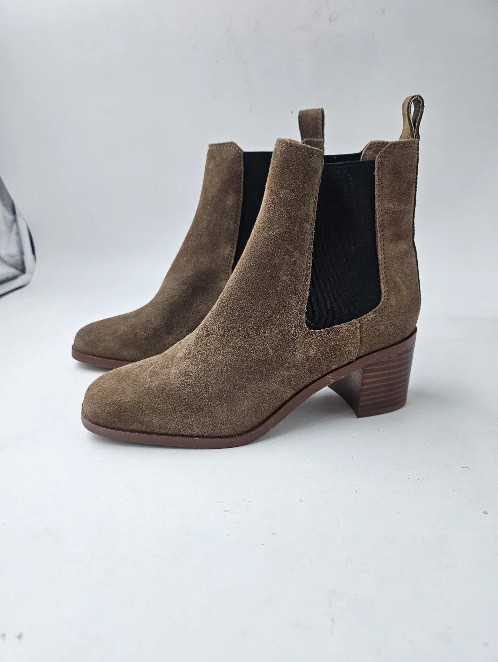 Steve Madden Rhiannon Cognac Suede Chelsea Boots Women's 6.5 NWOB Block Heel